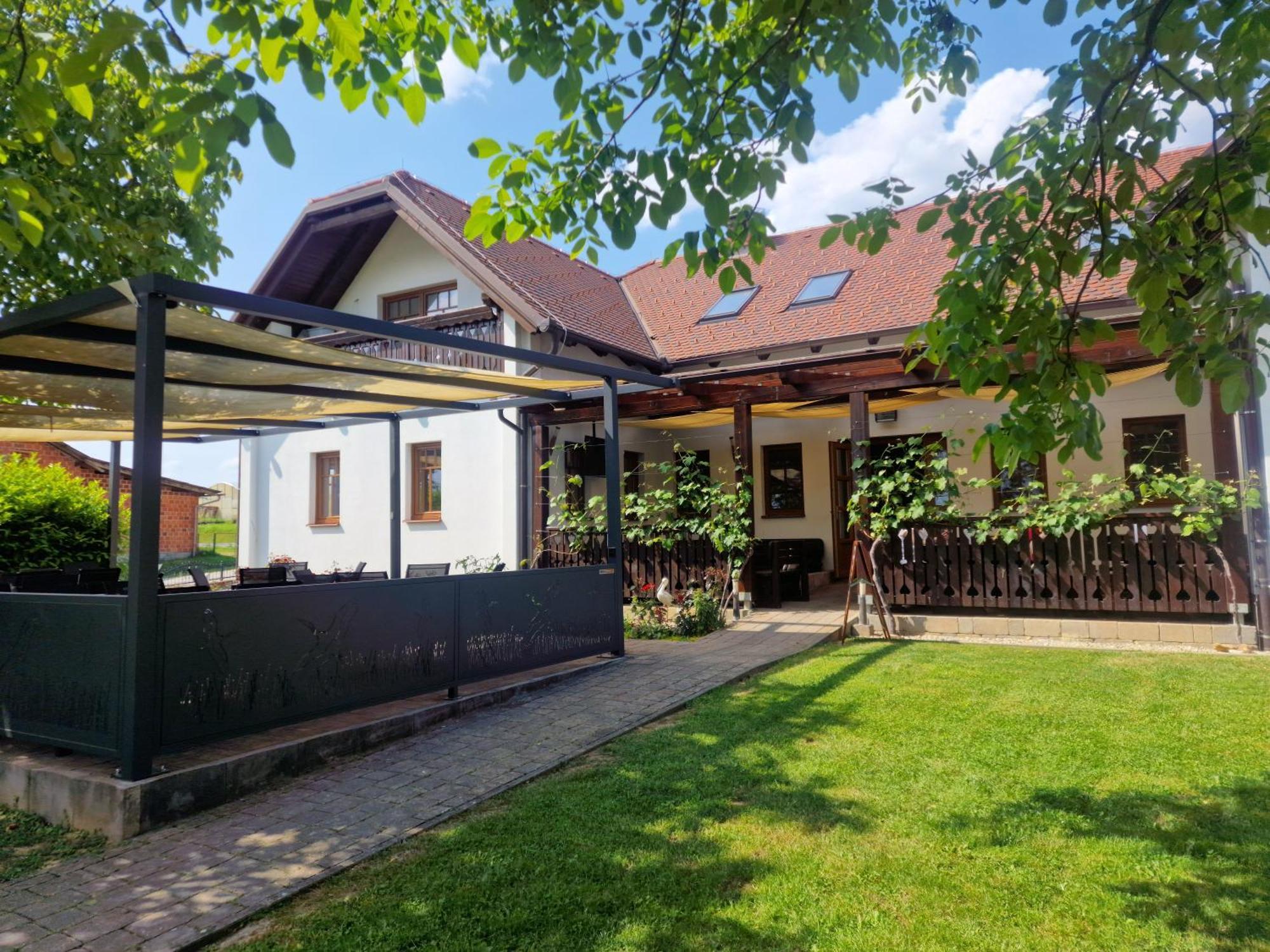 Pri Storklji Hotell Moravske-Toplice Exteriör bild